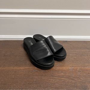 Black L’Intervalle Sandals
